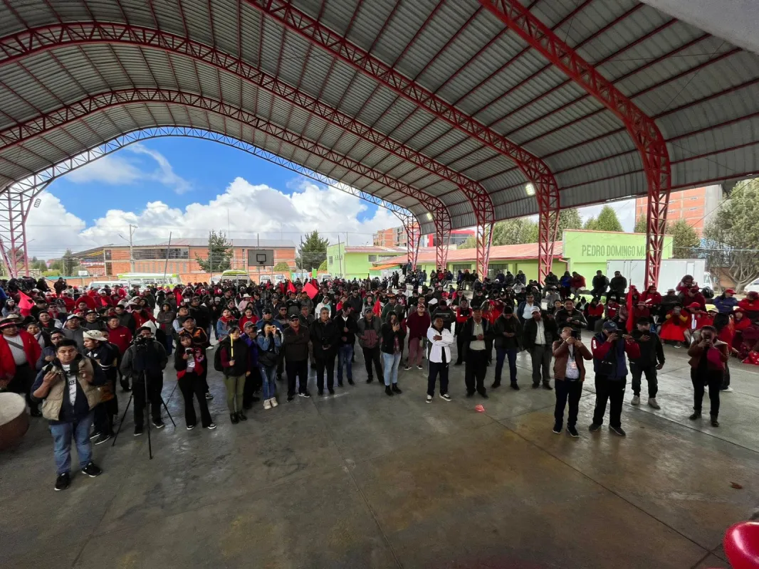 La candidatura de Santos Quispe se refuerza con apoyo de un sector del transporte de El Alto